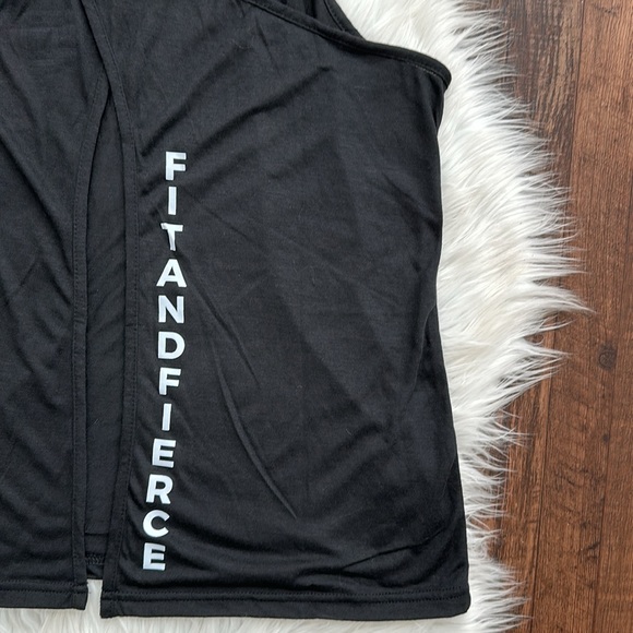 IDEAL FIT | Fit and Fierce Tank | Black | Size M - Picture 5 of 10